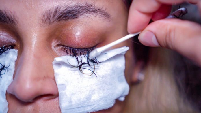 How To Remove Eyelash Extensions?
