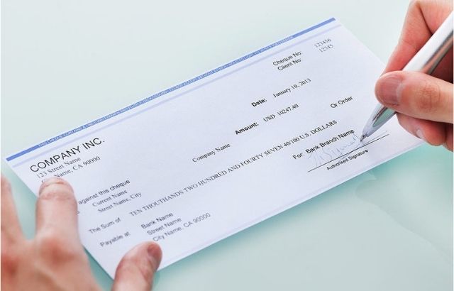 How to fill out a check?